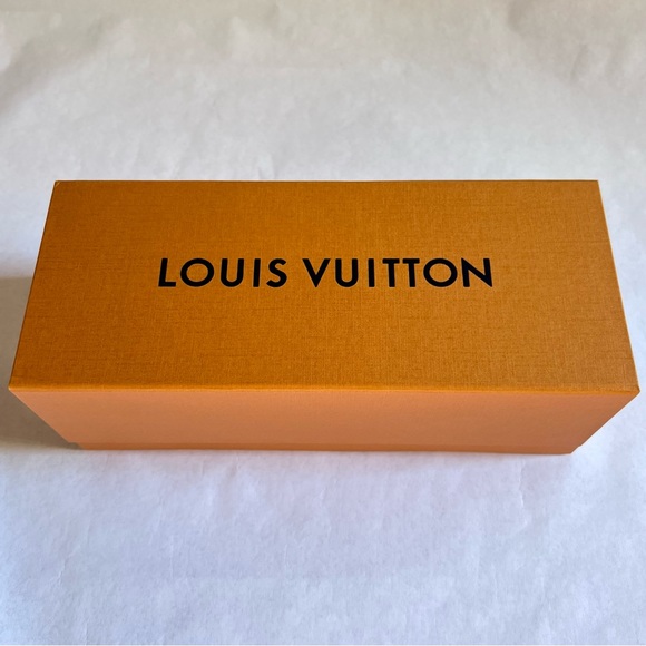 Authentic Louis Vuitton Gift Bag, Gift Box and Gift Envelope Bundle - Picture 2 of 16